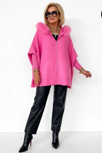 Sofia-Mantella in lana con cappuccio in eco pelliccia